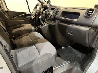 Renault Trafic 2.0 dCi L1H1 170 PK Automaat Servicebus / Sortimo Inrichting / Euro 6 / Airco / Cruise Control / Camera / Trekhaak / 3-Zits