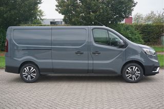 Renault Trafic 2.0 170PK L2H1 EDC Automaat Navi, LM Velg, Betimmering, Trekhaak, 2x Schuifdeur!! NR. R22*