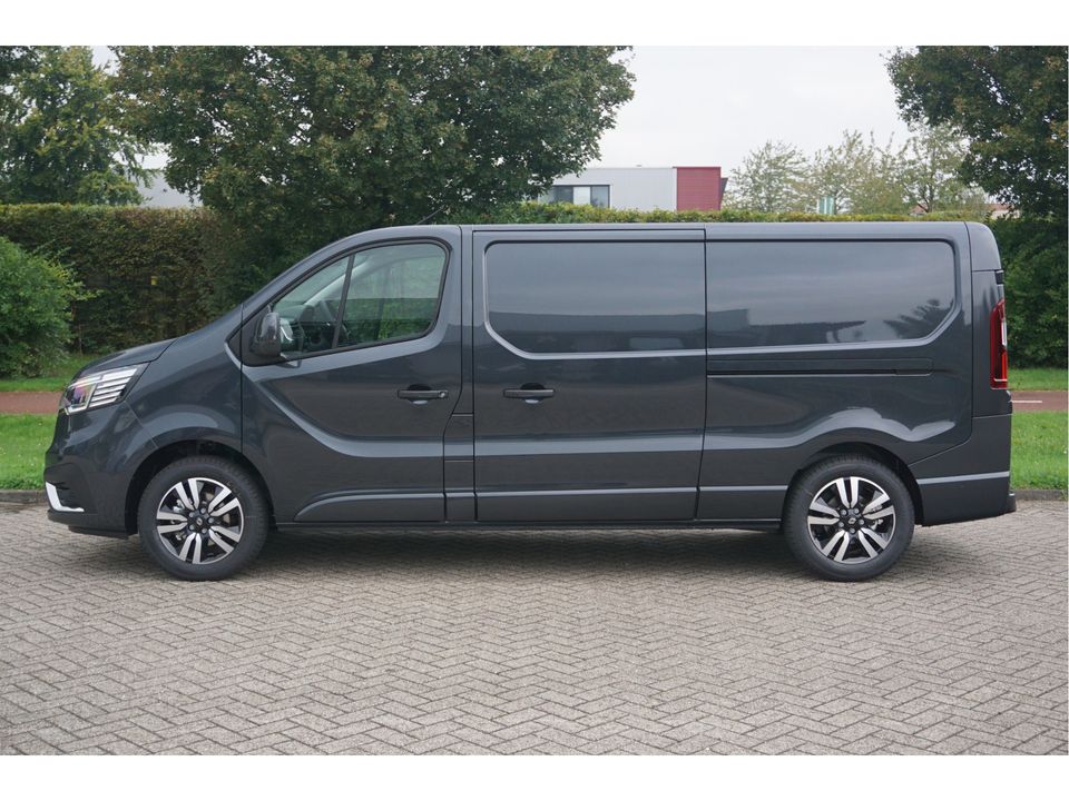 Renault Trafic 2.0 170PK L2H1 EDC Automaat Navi, LM Velg, Betimmering, Trekhaak, 2x Schuifdeur!! NR. 330