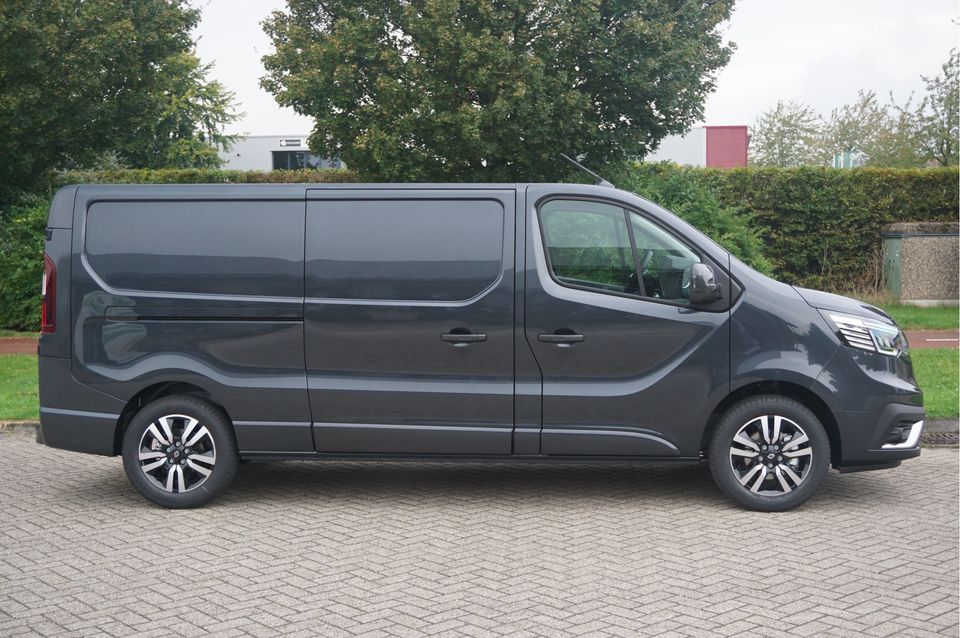 Renault Trafic 2.0 170PK L2H1 EDC Automaat Navi, LM Velg, Betimmering, Trekhaak, 2x Schuifdeur!! NR. 299