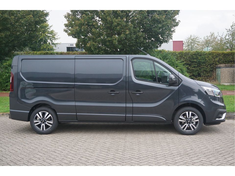 Renault Trafic 170PK L2H1 LUXE EDC AUT BPM VRIJ!! Navi, LM Velg, Betimmering, Trekhaak, 2x Schuifdeur!! NR. 332