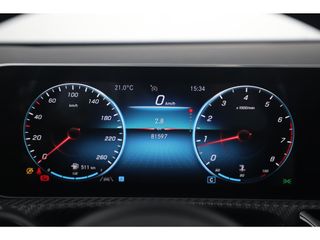 Mercedes-Benz A-Klasse 160 Style Plus Advantage Widescreen Half Leder Full LED 19 inch AMG Look Velgen Navigatie Achteruitrijcamera Carplay Android Clima Cruise Parkeersensor