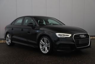 Audi A3 Limousine 35 TFSI CoD S Line Sport 150PK Automaat Virtual Cockpit Half Leder Stoelverwarming Full LED Navigatie Carplay Android Bluetooth Clima Cruise Parkeersensors 18 inch S-line LMV Dealer onderhouden