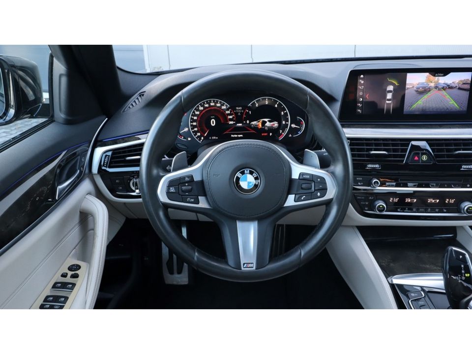 BMW 5 Serie 540i High Exe | M Sport | Leder | Open dak | Led | HUD