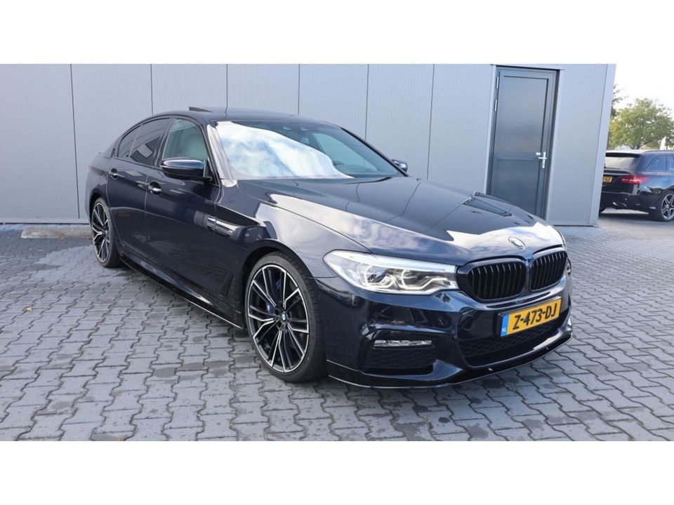 BMW 5 Serie 540i High Exe | M Sport | Leder | Open dak | Led | HUD