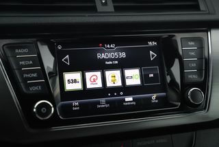 Škoda Fabia Combi 1.0 TSI Clever Facelift 95PK Trekhaak Navigatie Clima Cruise Parkeersensor Carplay Android