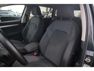 Volkswagen GOLF Variant 1.0 eTSI Life Business 110PK Automaat Virtual Cockpit 17 inch LMV Navigatie Camera PDC Sfeerverlichting Carplay Android Getint Glas Adaptive Cruise Lane Assist Comfortstoelen