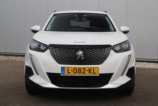 Peugeot 2008 1.2 PureTech Allure 131PK Automaat Virtual Cockpit Navigatie Camera Clima Cruise Parkeersensors Half Leder 17 inch LMV Getint Glas