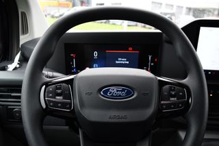 Ford Transit Custom 300 2.0 TDCI L2H1 Black Edition Camera, Cruise, Carplay, Sensoren, 136PK, LED, Multimedia, UNIEK!