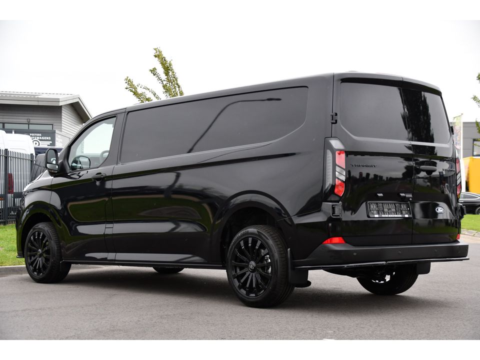 Ford Transit Custom 300 2.0 TDCI L2H1 Black Edition Camera, Cruise, Carplay, Sensoren, 136PK, LED, Multimedia, UNIEK!