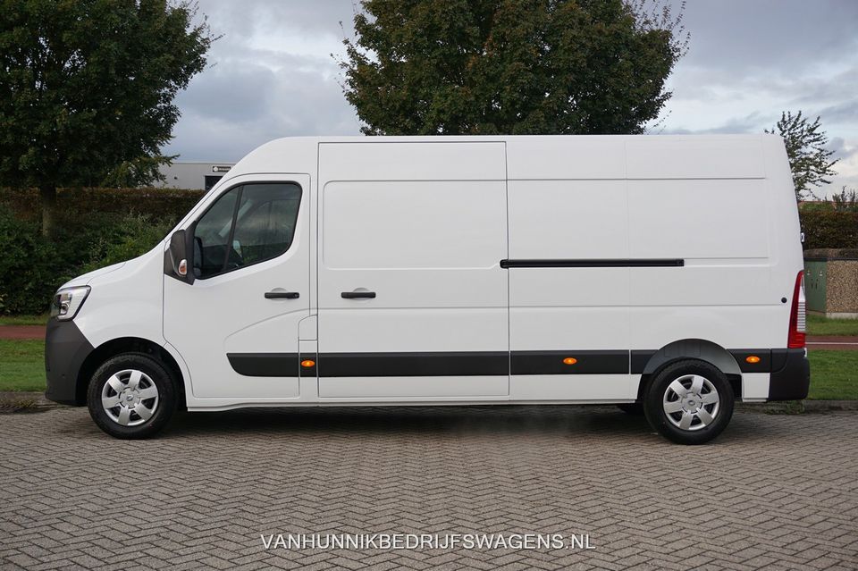 Renault Master T35 2.3 150PK Grand Confort L3H2 Navi, Cam, Betimmering, Trekhaak, 2x Schuifdeur!! NR. 310