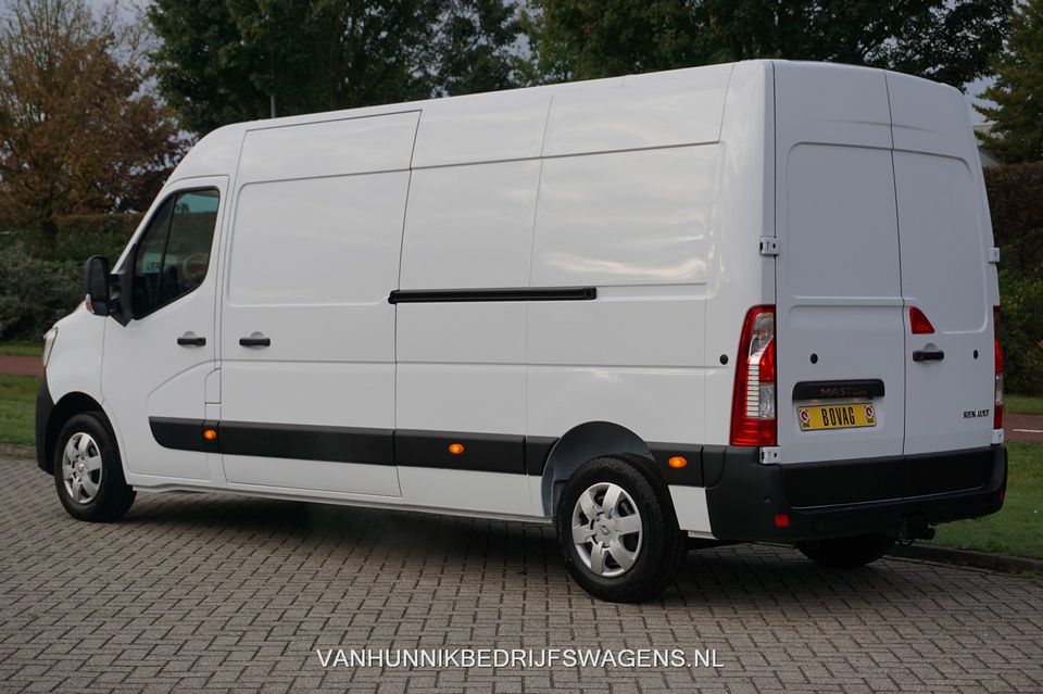 Renault Master T35 2.3 150PK Grand Confort L3H2 Navi, Cam, Betimmering, Trekhaak, 2x Schuifdeur!! NR. 310