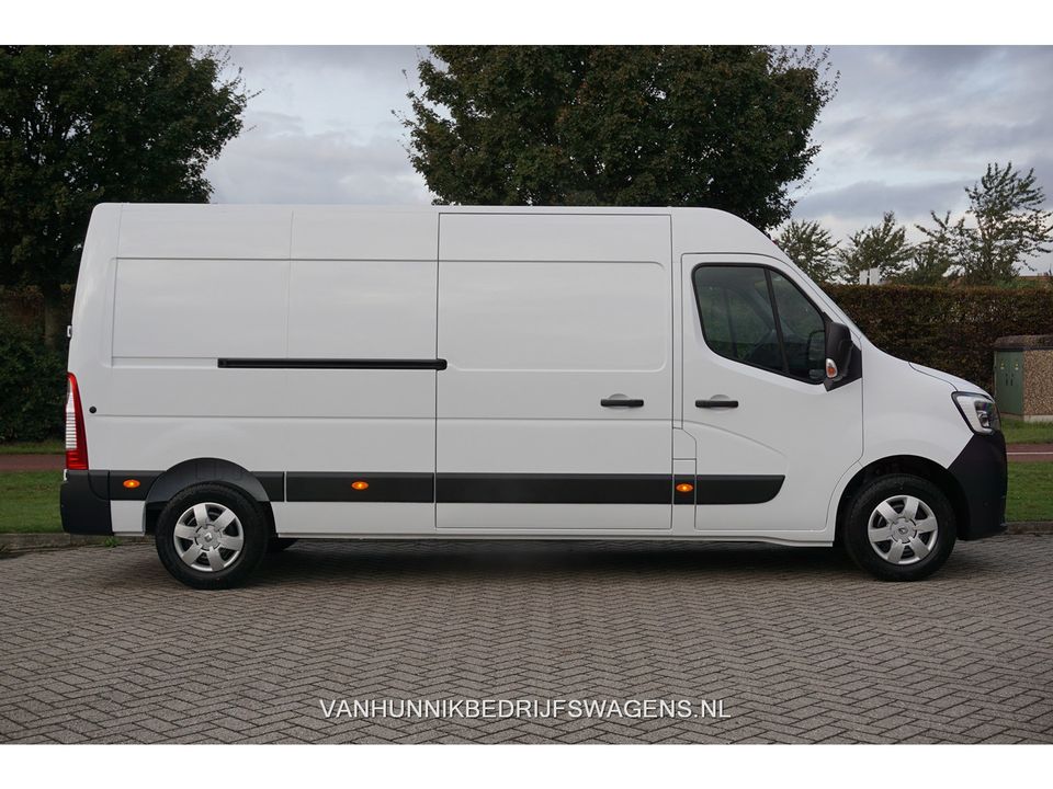 Renault Master T35 2.3 150PK Grand Confort L3H2 Navi, Cam, Betimmering, Trekhaak, 2x Schuifdeur!! NR. 310