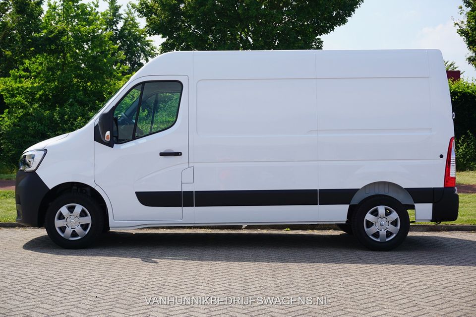 Renault Master T35 2.3 150PK Grand Confort L2H2 Airco, Navi, Camera!! NR. 784