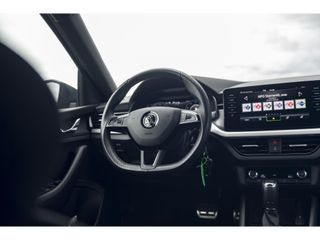 Škoda Kamiq 1.5 TSI Sport Business | TREKHAAK | DIGI DASH | CLIMA | NAVI