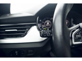 Škoda Kamiq 1.5 TSI Sport Business | TREKHAAK | DIGI DASH | CLIMA | NAVI