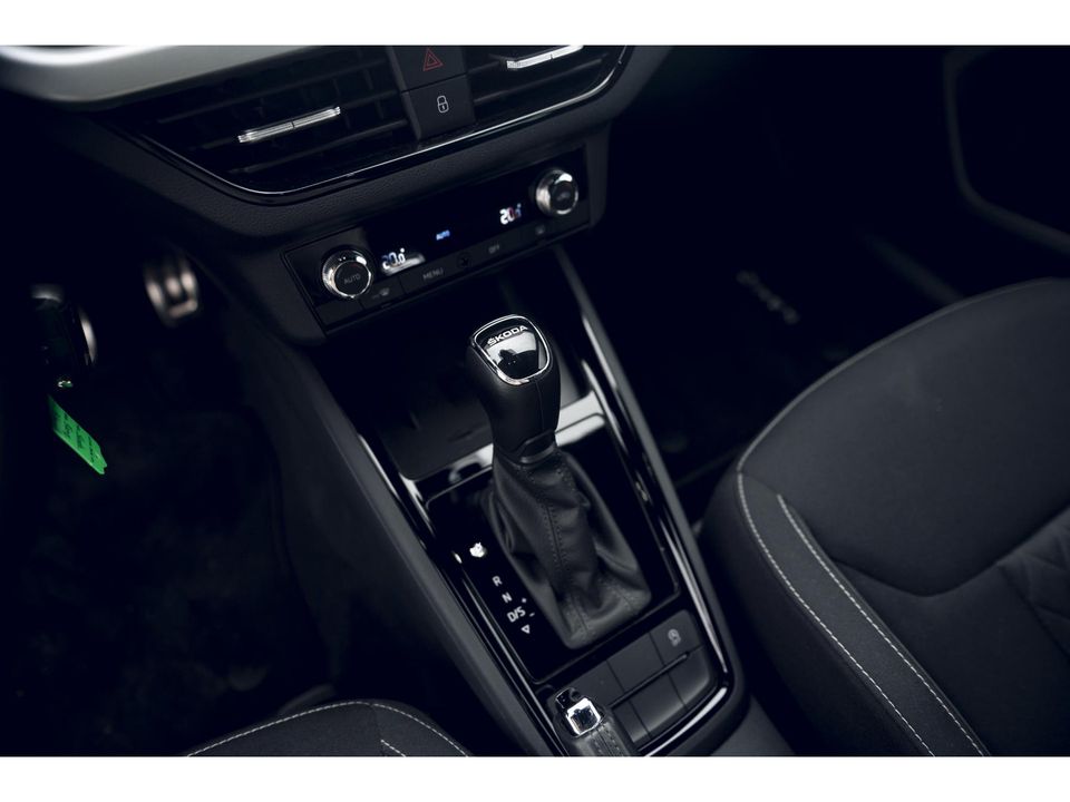 Škoda Kamiq 1.5 TSI Sport Business | TREKHAAK | DIGI DASH | CLIMA | NAVI