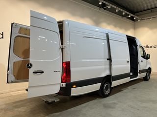 Mercedes-Benz Sprinter 315 CDI L4H2 RWD / Euro 6 / MBUX / Airco / Cruise Control / Camera / CarPlay / Navigatie / 3.300 KM !!