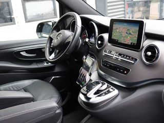 Mercedes-Benz V-Klasse 250d Euro 6 Lang L2 DC 5 pers. - Leder - LED - Trekhaak - APK