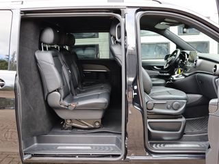 Mercedes-Benz V-Klasse 250d Euro 6 Lang L2 DC 5 pers. - Leder - LED - Trekhaak - APK