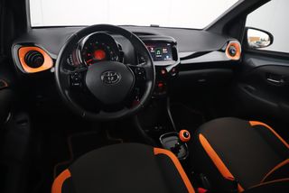 Toyota Aygo 1.0 VVT-i x-JBL Automaat Carplay Android Navigatie Achteruitrijcamera 15 inch LMV Clima Airco LED