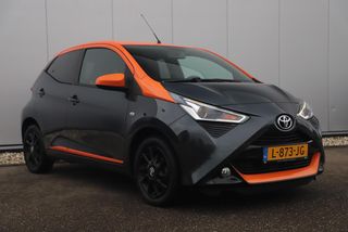 Toyota Aygo 1.0 VVT-i x-JBL Automaat Carplay Android Navigatie Achteruitrijcamera 15 inch LMV Clima Airco LED