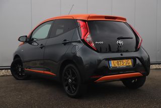 Toyota Aygo 1.0 VVT-i x-JBL Automaat Carplay Android Navigatie Achteruitrijcamera 15 inch LMV Clima Airco LED