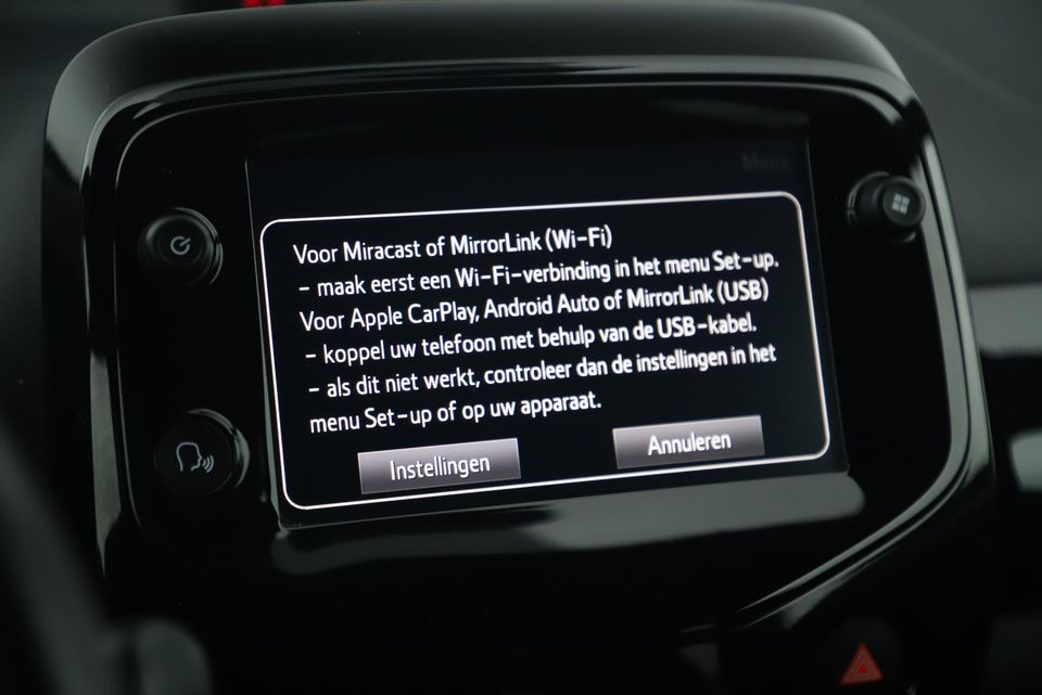 Toyota Aygo 1.0 VVT-i x-JBL Automaat Carplay Android Navigatie Achteruitrijcamera 15 inch LMV Clima Airco LED