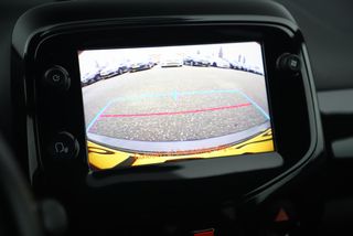 Toyota Aygo 1.0 VVT-i x-JBL Automaat Carplay Android Navigatie Achteruitrijcamera 15 inch LMV Clima Airco LED