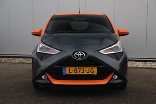 Toyota Aygo 1.0 VVT-i x-JBL Automaat Carplay Android Navigatie Achteruitrijcamera 15 inch LMV Clima Airco LED