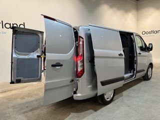 Ford Transit Custom 280 2.0 TDCI L1H1 Trend 130 PK Servicebus / Inrichting / Euro 6 / Airco / PDC / Cruise Control / Navigatie / CarPlay / Trekhaak / 3-Zits / 96.300 KM !!