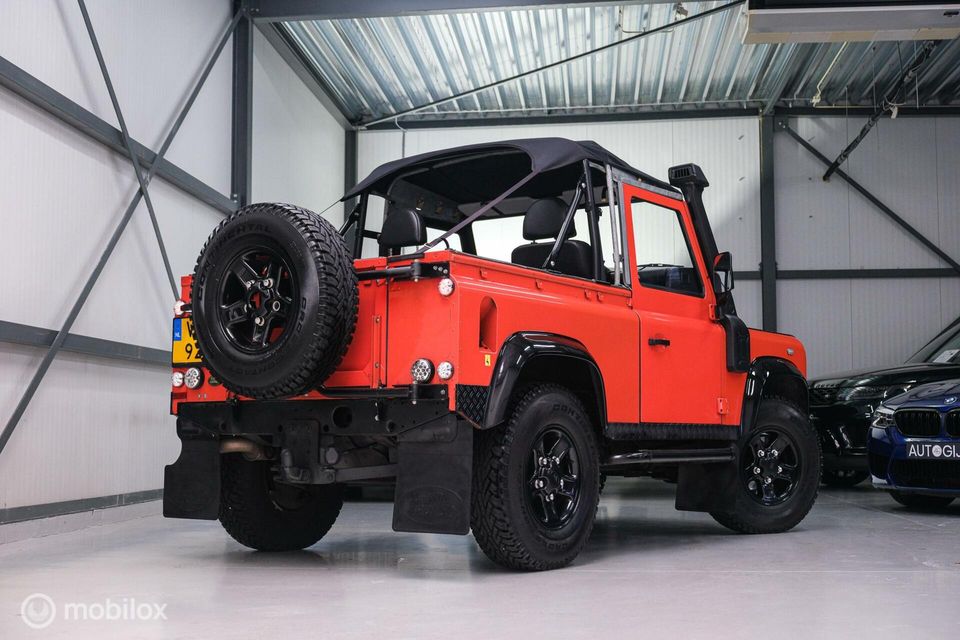 Land Rover Defender 2.4 TD Soft Top 90 | youngtimer | Biminitop | bijtellingvriendelijk | grijskenteken |