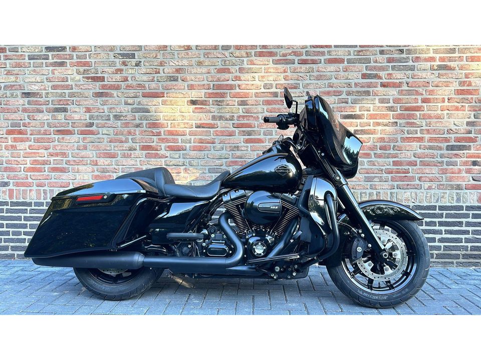 Harley Davidson 103 Street Glide CVO Streetglide FLHTK Ultra Limited