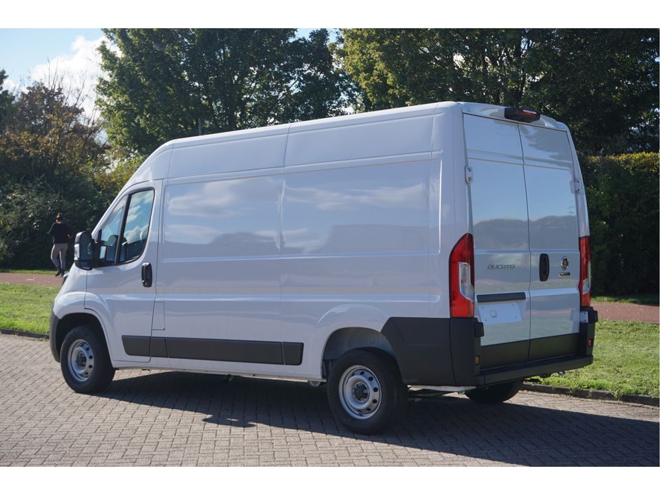 Fiat Ducato 35 2.2 140PK L2H2 10" Navi, Cruise, Climate, Camera, Digitale Cockpit, Blis!! NR. 411