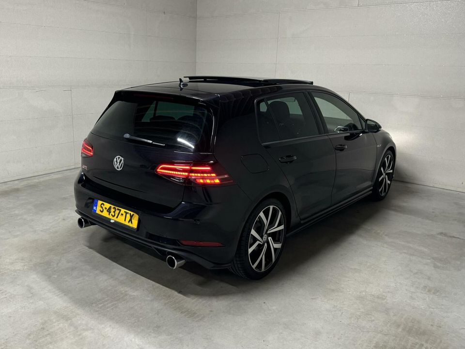 Volkswagen Golf 2.0 TSI GTI Performance Pano Virtual Carplay