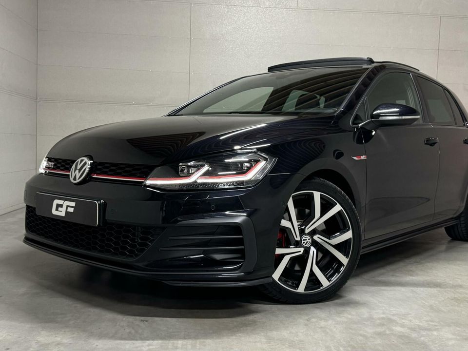 Volkswagen Golf 2.0 TSI GTI Performance Pano Virtual Carplay