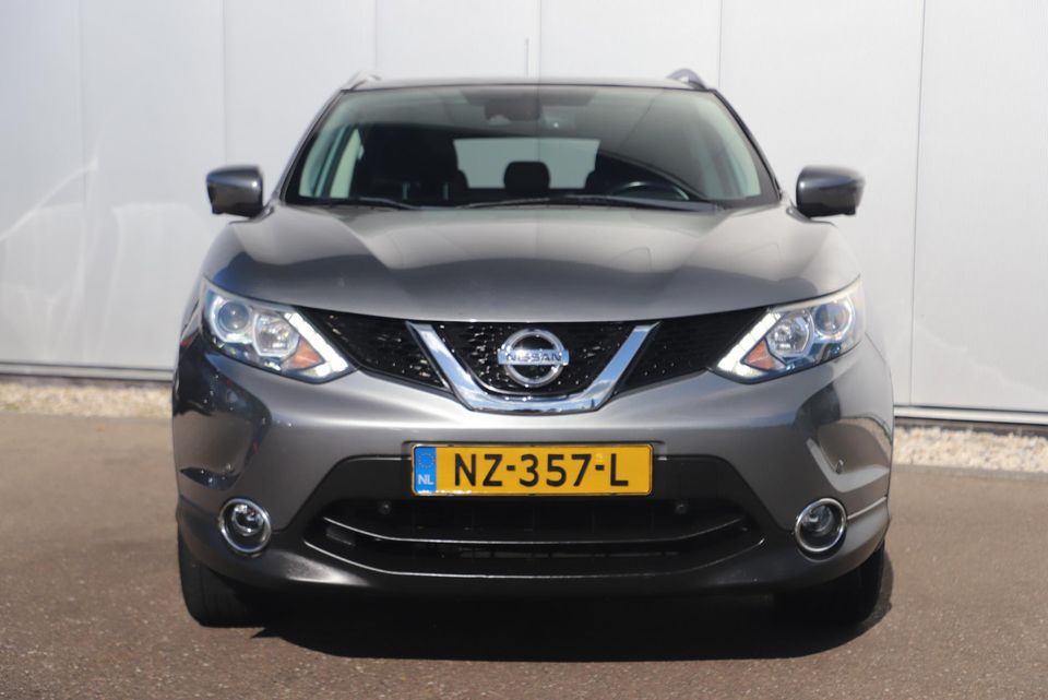 Nissan QASHQAI 1.2 N-Connecta Panoramadak Keyless 18 inch Navigatie 360 Camera Clima Cruise Getint Glas Bluetooth