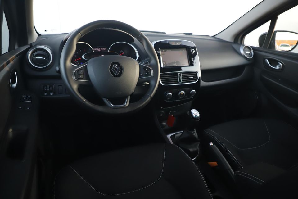 Renault Clio 1.5 dCi Ecoleader Limited 16 inch LMV Navigatie Airco Cruise Bluetooth Parkeersensor Getint Glas