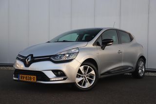 Renault Clio 1.5 dCi Ecoleader Limited 16 inch LMV Navigatie Airco Cruise Bluetooth Parkeersensor Getint Glas