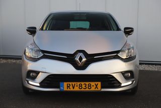 Renault Clio 1.5 dCi Ecoleader Limited 16 inch LMV Navigatie Airco Cruise Bluetooth Parkeersensor Getint Glas