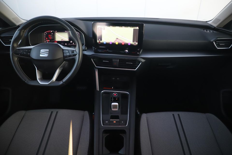 SEAT Leon Sportstourer 1.0 eTSI Style Business Intense Virtual Cockpit 17 inch LMV Navigatie Achteruitrijcamera Clima Adaptive Cruise Lane Assist LED Carplay Android