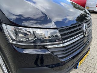 Volkswagen Transporter 2.0 TDI 150pk T6.1 DSG automaat L2H1 28 Highline / vaste prijs rijklaar € 27.950 ex btw / lease vanaf € 455 / airco / cruise / navi / lichtmetalen velgen / trekhaak / camera !