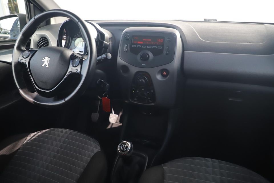 Peugeot 108 1.0 e-VTi Active Radio Bluetooth Airco Getint Glas Elektrische Ramen