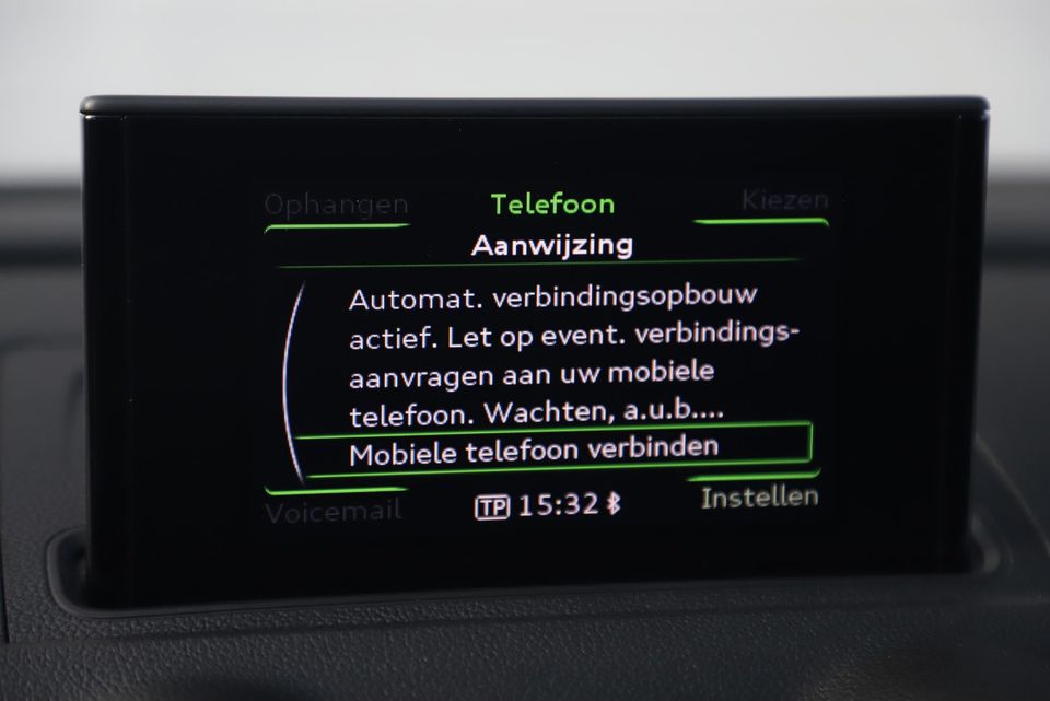 Audi A3 Limousine 1.4 TFSI CoD Ambition S Line 150PK Trekhaak Bi-Xenon Half Leder 18 inch LMV Navigatie Bluetooth Climate Cruise Control Getint Glas 2X S-Line 1500KG Trekgewicht