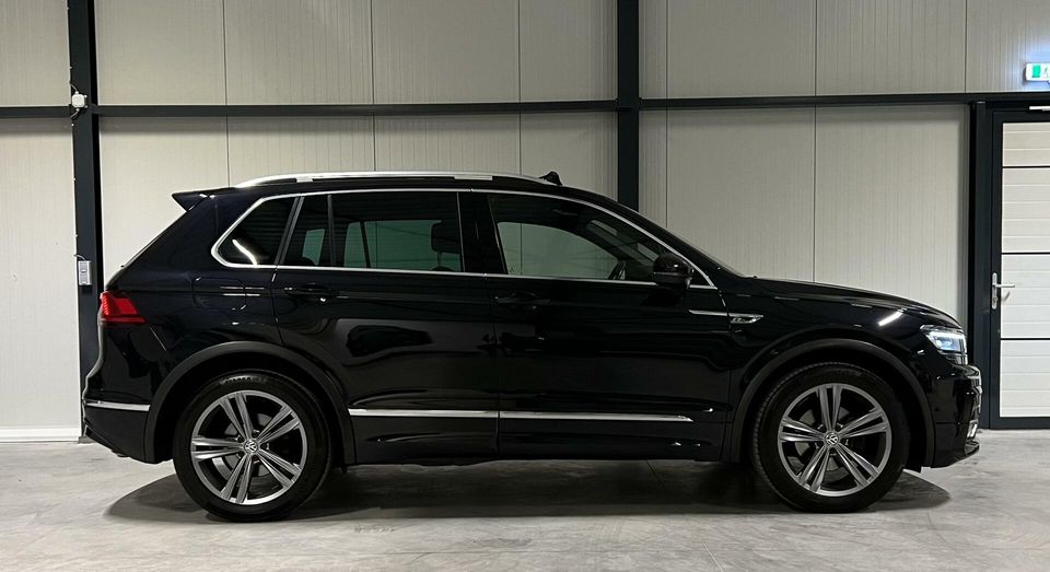 Volkswagen Tiguan 1.5 TSI R-line Pano Virtual Trekhaak NAP