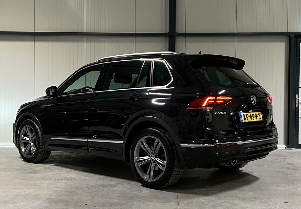 Volkswagen Tiguan 1.5 TSI R-line Pano Virtual Trekhaak NAP