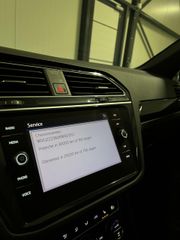 Volkswagen Tiguan 1.5 TSI R-line Pano Virtual Trekhaak NAP