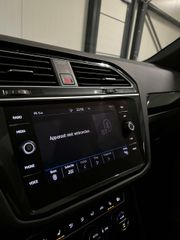 Volkswagen Tiguan 1.5 TSI R-line Pano Virtual Trekhaak NAP