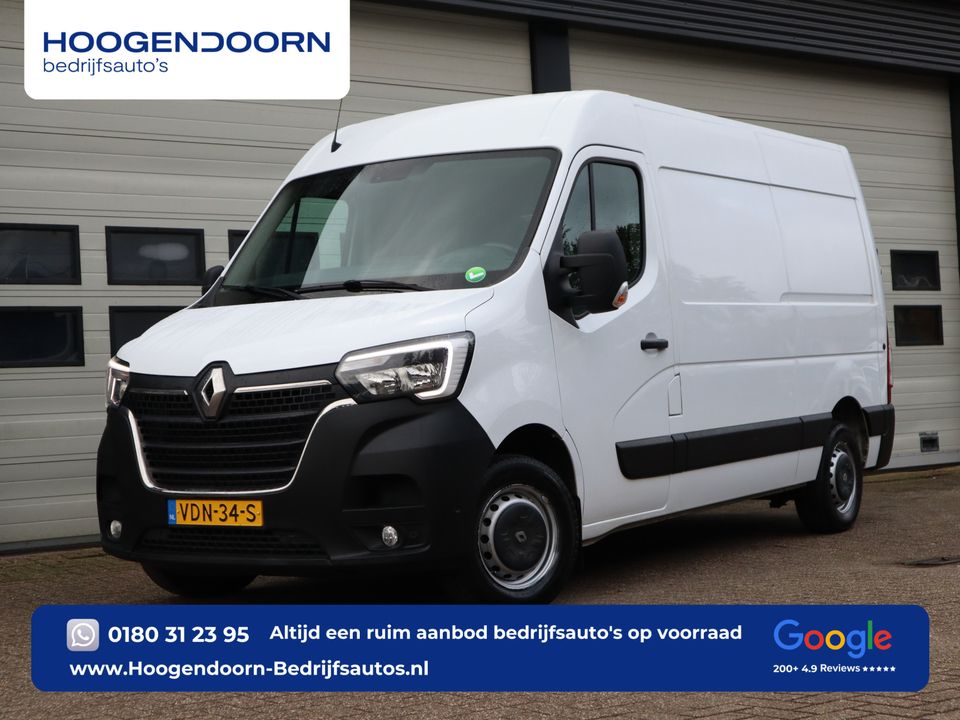 Renault Master 2.3 dCi Euro 6 136pk L2H2 - Trekhaak 2,5t KG - Navi - Camera