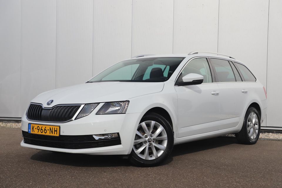 Škoda Octavia Combi 1.0 TSI Greentech Business Edition 116PK Navigatie Clima Cruise Carplay Android 16 inch LMV Stoelverwarming Front Assist LED